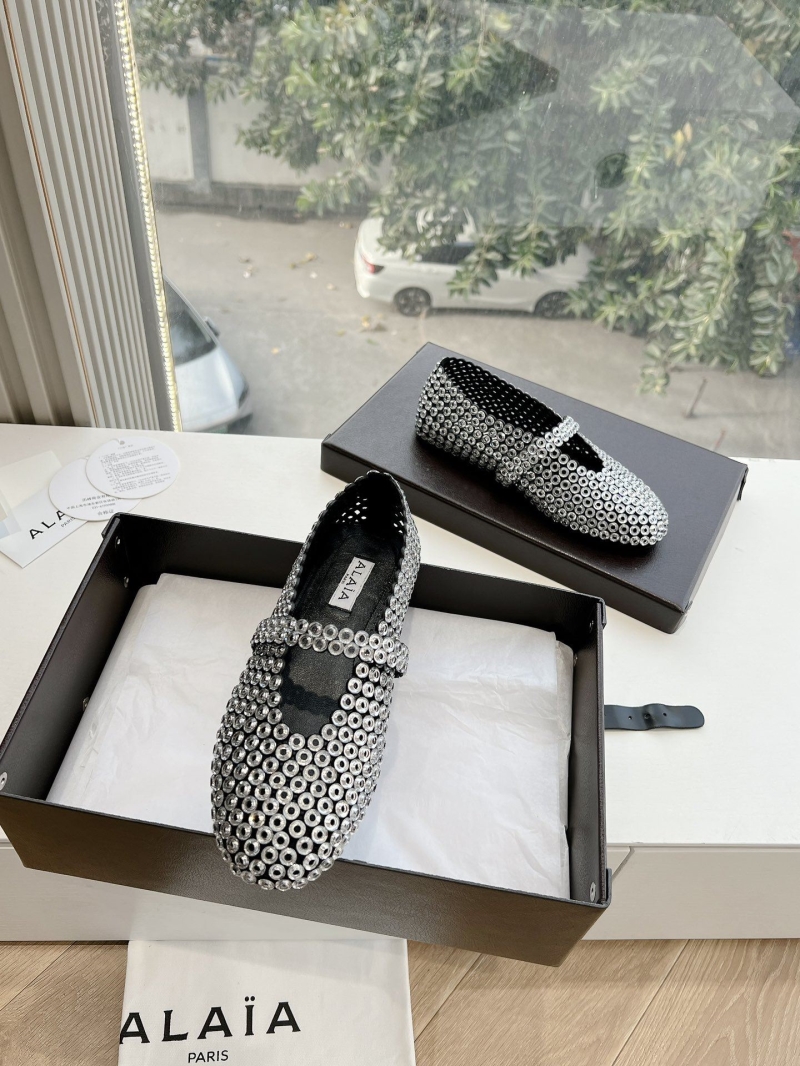 Alaia Flat Shoes